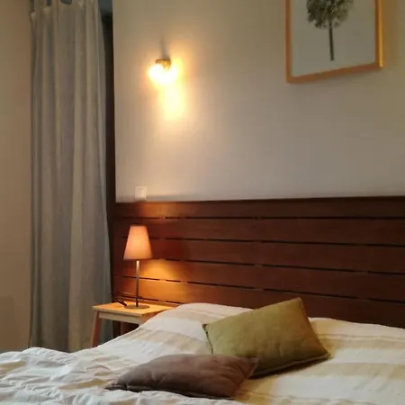 Hotel De 2*